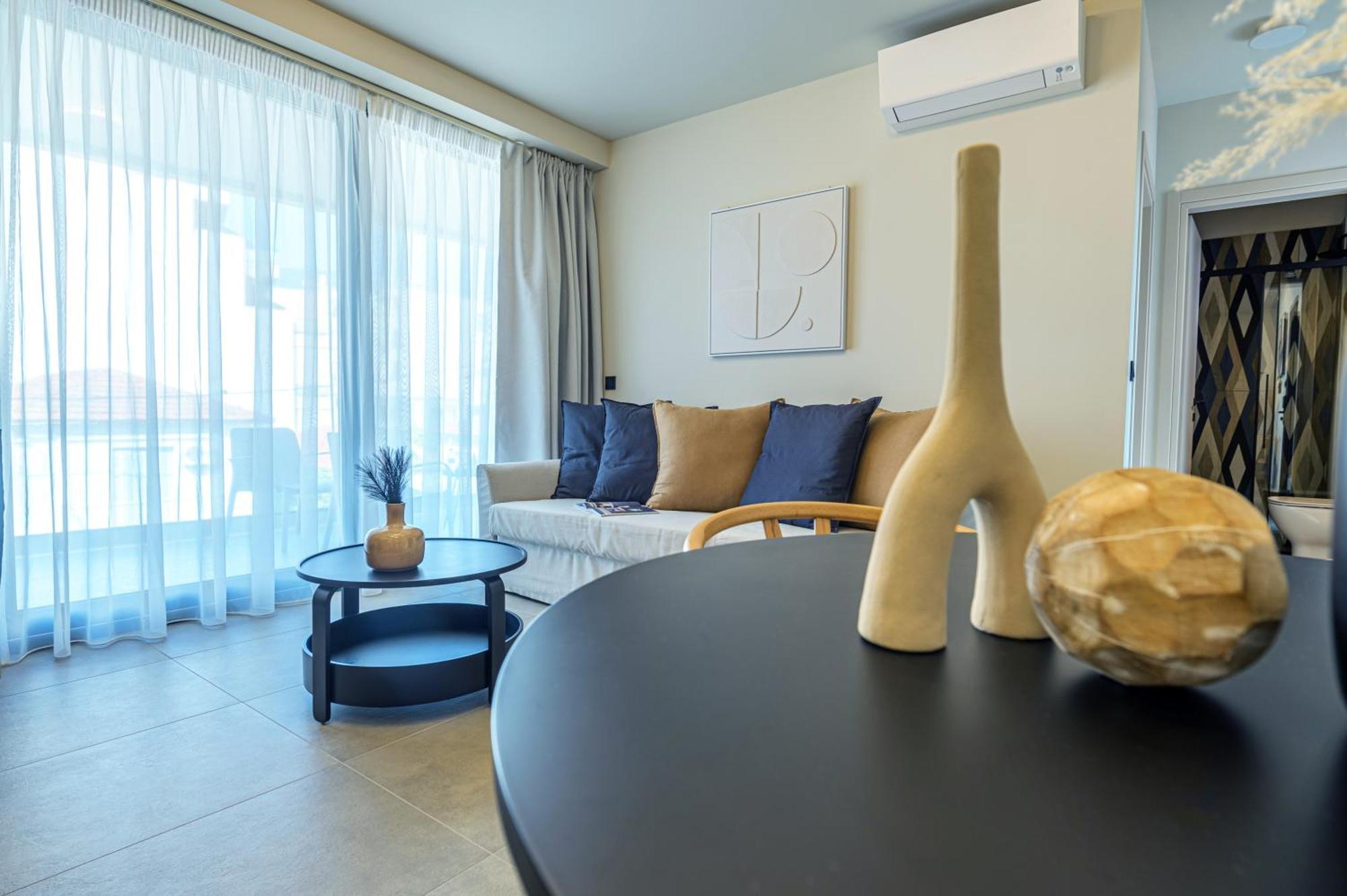 Luaz Suites Vólos Extérieur photo